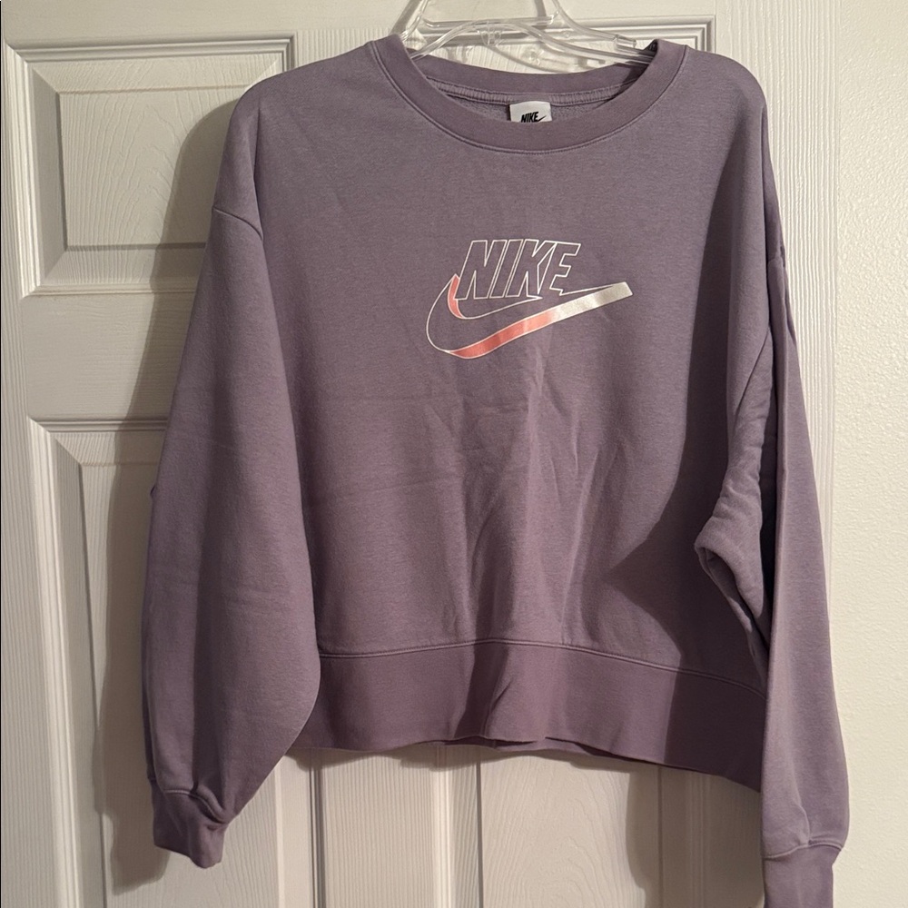 Nike Women's Lavender Crew Neck